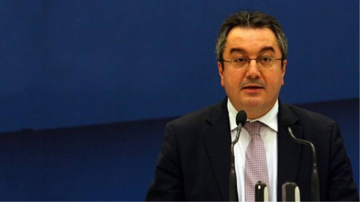 Μόσιαλος: Μετά το λιανεμπόριο το άνοιγμα των σχολείων