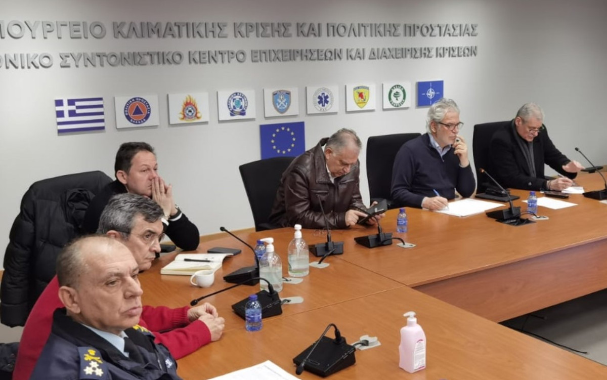 Εργασία μετά τις 10:00 τη Δευτέρα συστήνει η Πολιτική Προστασία