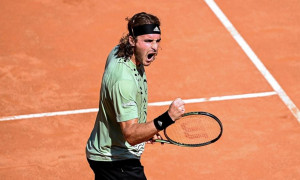 Στον τελικό του Italian Open με ανατροπή ο Τσιτσιπάς