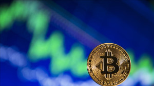 Σε υψηλά μηνών Bitcoin και Ethereum, κοιτώντας προς… ΗΠΑ