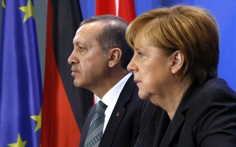 Ερντογάν: Κάλεσμα σε ομογενείς να μην ψηφίσουν Μέρκελ