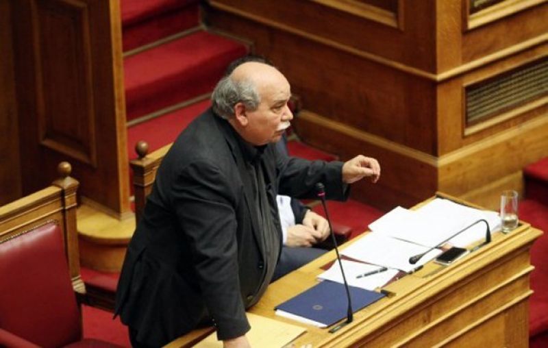 Βούτσης: Αρραγής η κοινοβουλευτική πλειοψηφία