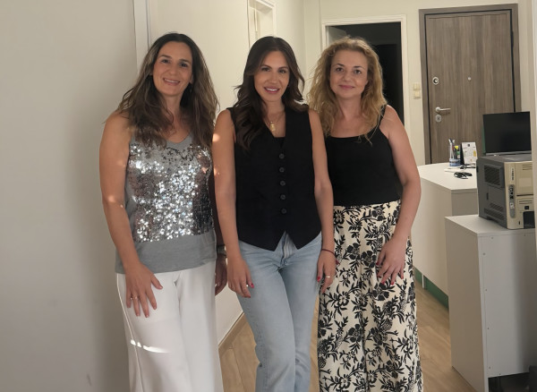 Ενιαίο θεσμικό πλαίσιο και ολοκληρωμένη στήριξη των μονογονεϊκών οικογενειών ζητά η Ελένη Βατσινά