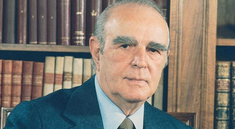 ΝΔ: Πριν 26 χρόνια ο ελληνισμός αποχαιρέτησε τον Κωνσταντίνο Καραμανλή