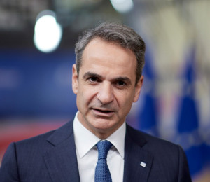 Μητσοτάκης για την 51η επέτειο αποκατάστασης της Δημοκρατίας: Τιμούμε όσους αντιστάθηκαν στη δικτατορία