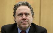 Κατρούγκαλος: Μπορούμε να ζήσουμε δίχως τσιγάρα και καφέ