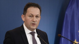 Πέτσας: Ζητώ συγγνώμη- Έκανα μια ατυχή δήλωση