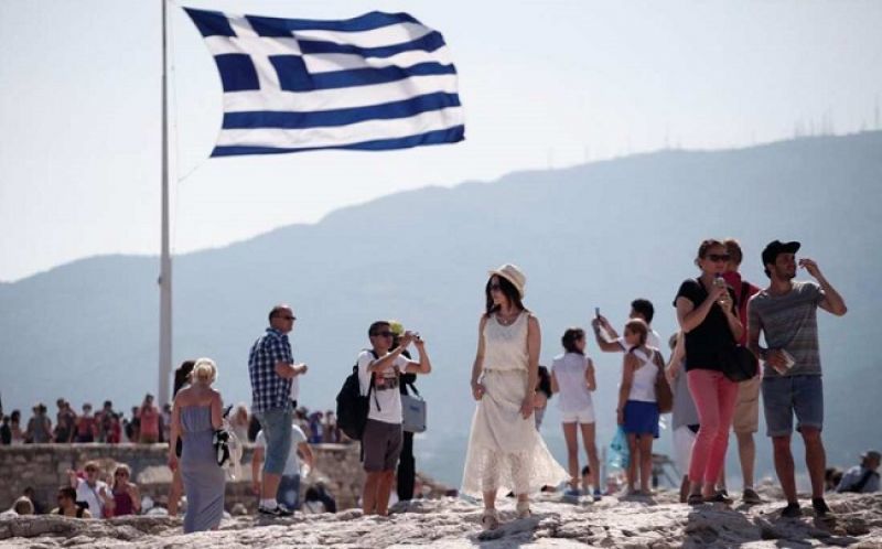 Κινεζική επέλαση προβλέπει ο ΕΟΤ: 53,5% αύξηση στις τουριστικές βίζες