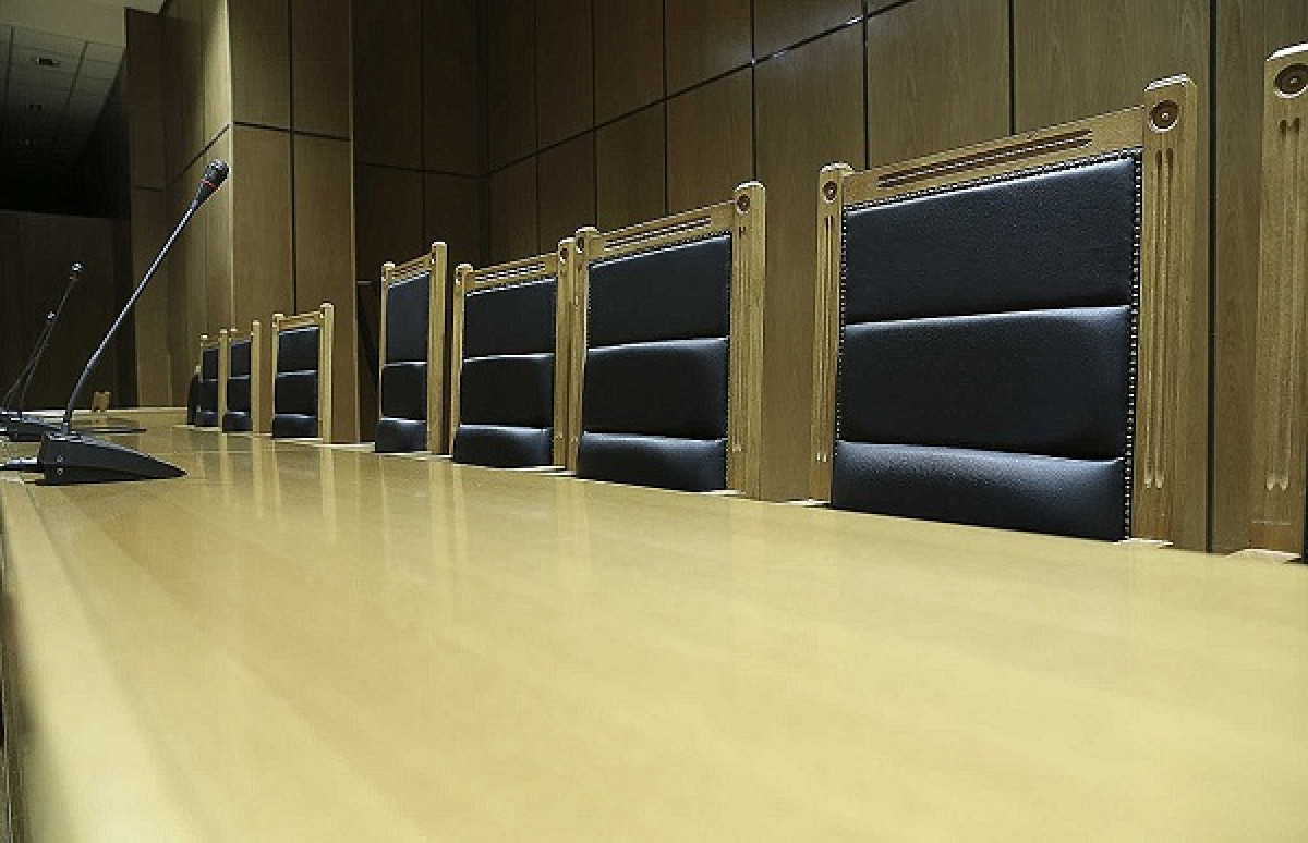 Επικουρικές: Στο Ανώτατο Ειδικό Δικαστήριο η κατάργηση των δώρων