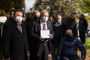 Όμιλος ΕΛΠΕ: Παρέδωσε Παιδικές Χαρές, για παιδιά με ειδικές ανάγκες