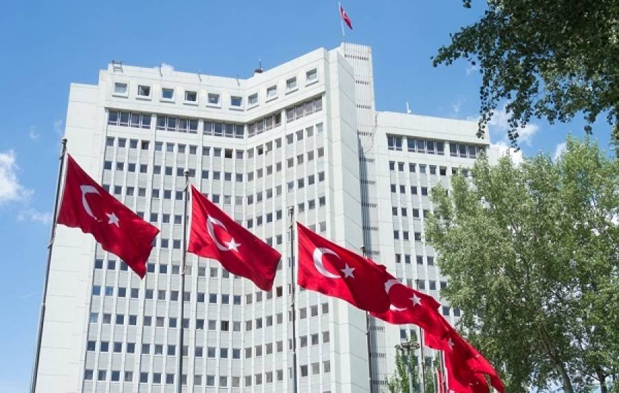 «Βολές» Τουρκίας κατά πενταμερούς: Νόμιμα τα σύμφωνα με τη Λιβύη