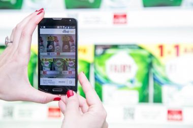 Το You.gr φέρνει ένα virtual κατάστημα για καθημερινές αγορές!