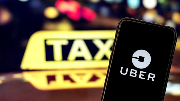 UBER: Απόλυτα μη βιώσιμο το μοντέλο απασχόλησης της εταιρείας