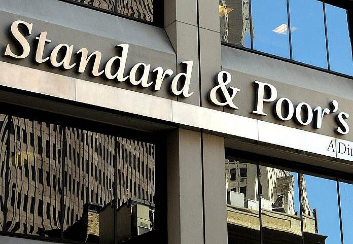 S&amp;P:Δεν αρκεί ο «Ηρακλής» για το turn around των τραπεζών