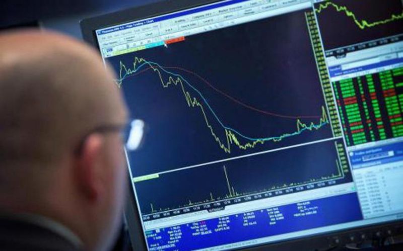 CNBC: Το ελληνικό χρέος προκαλεί πονοκέφαλο στους Ευρωπαίους αξιωματούχους