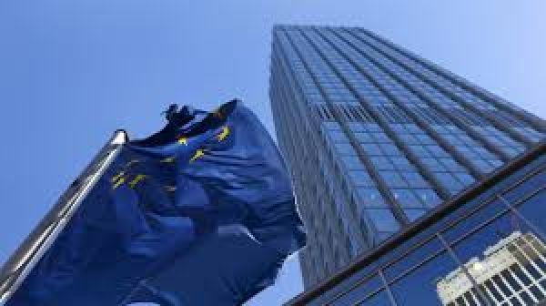 ΕΚΤ:Χρειαζόμαστε μεγαλύτερη σαφήνεια για το χρέος για ένταξη στο QE