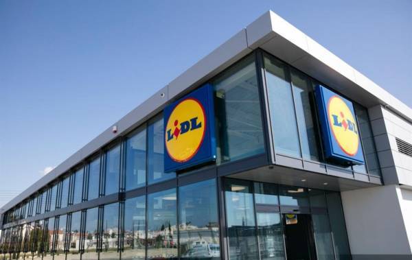 Η ανακοίνωση των Lidl για την ηλικιωμένη- Απέσυραν τη μήνυση