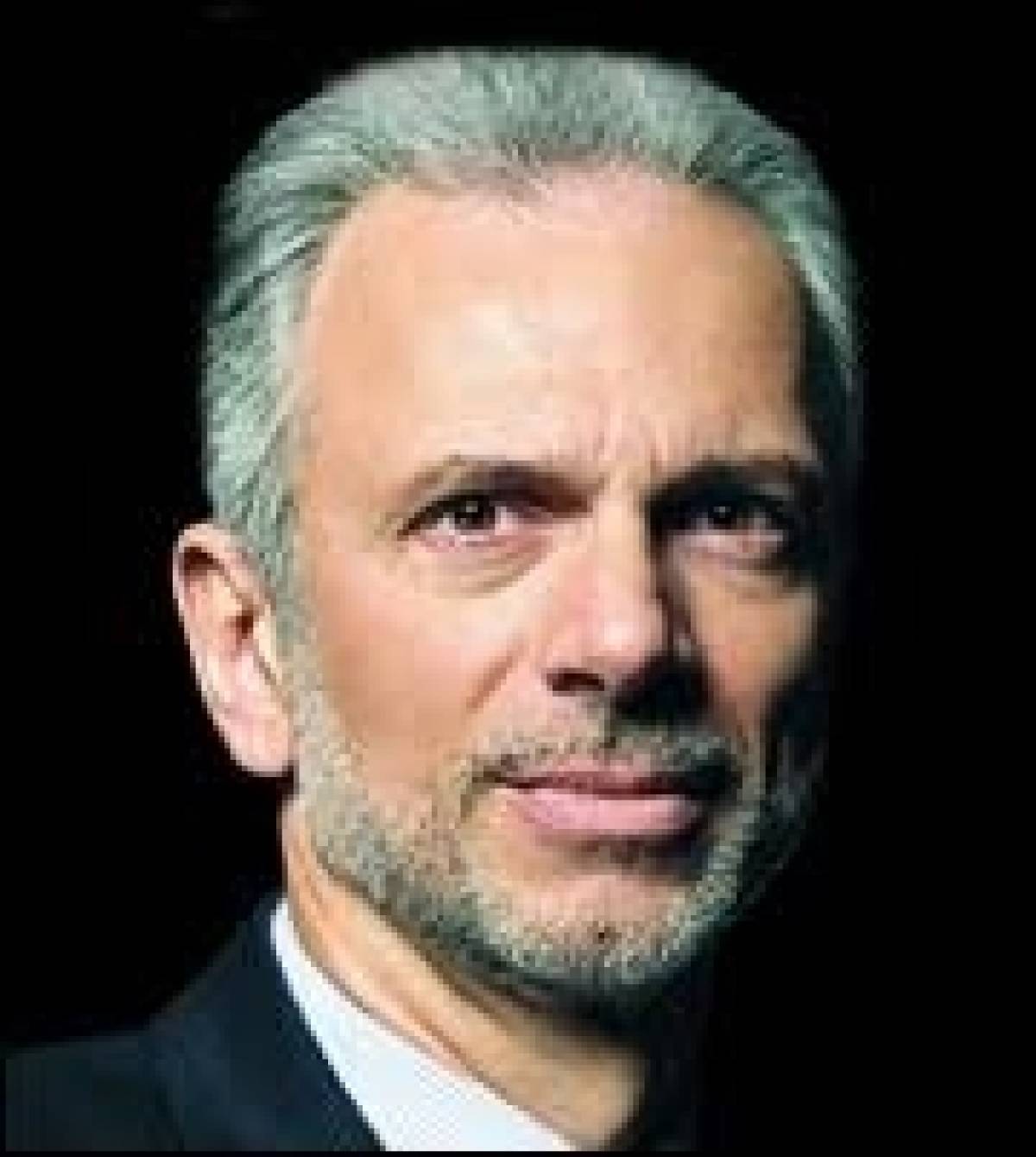 Βιάστηκαν να πουλήσουν Motor Oil οι Έλληνες θεσμικοί - αγοραστές οι ξένοι