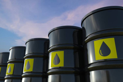 Υποχωρεί το πετρέλαιο, «τσεκάροντας» την κινεζική ζήτηση