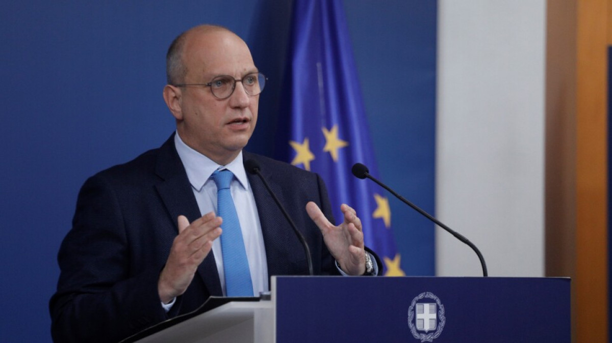 Οικονόμου: Ανιστόρητες οι δηλώσεις Τσαβούσογλου- «Παράθυρο» νέων μέτρων στήριξης