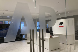Δικαίωση Associated Press: O Λευκός Οίκος θα επιτρέψει την πρόσβαση
