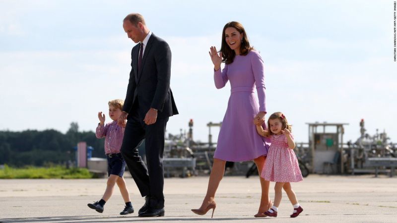 It's a prince: Η Κέιτ Μίντλετον γέννησε ένα υγιέστατο αγοράκι