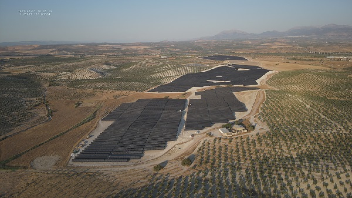 Mytilineos: Τα φ/β έργα Jaen, Badajoz, Guillena κατακτούν σημαντικά ορόσημα