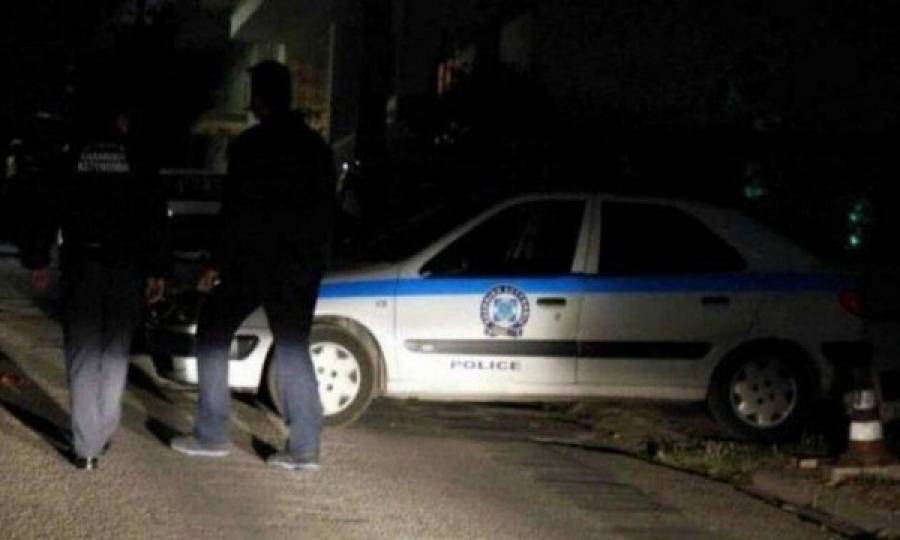 Ελασσόνα: Βρέφος μπουσουλούσε… στη μέση του δρόμου-Το έσωσε νεαρή οδηγός