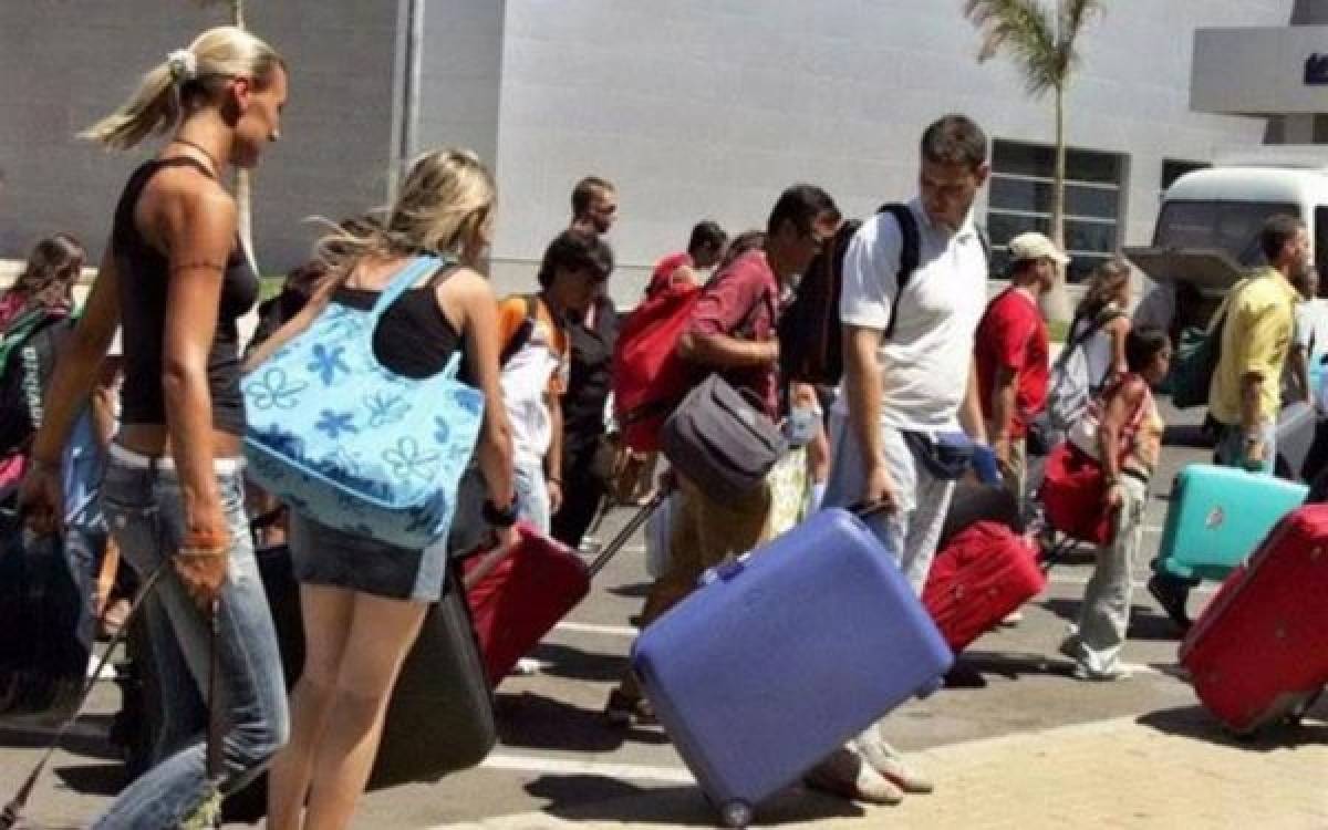 Αυξημένες προκρατήσεις Ολλανδών τουριστών προς την Ελλάδα το 2020