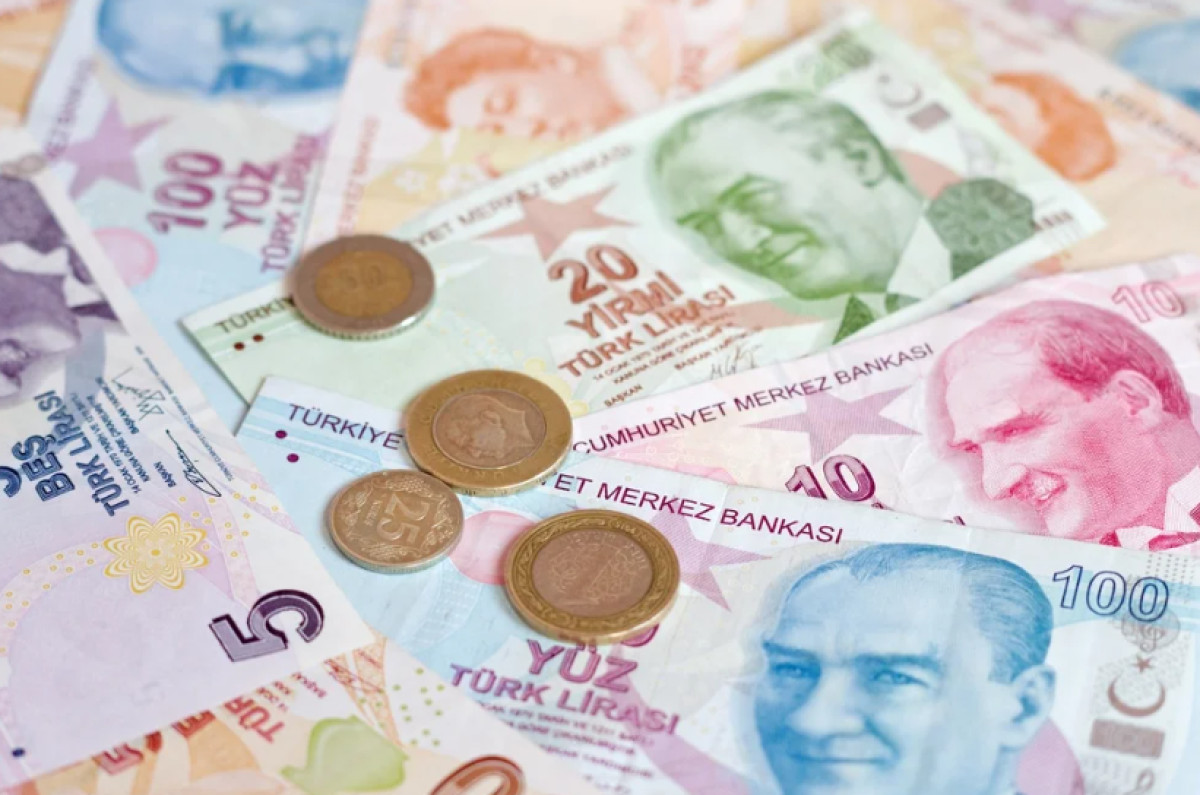 Νέο ιστορικό χαμηλό «χτύπησε» η τουρκική λίρα