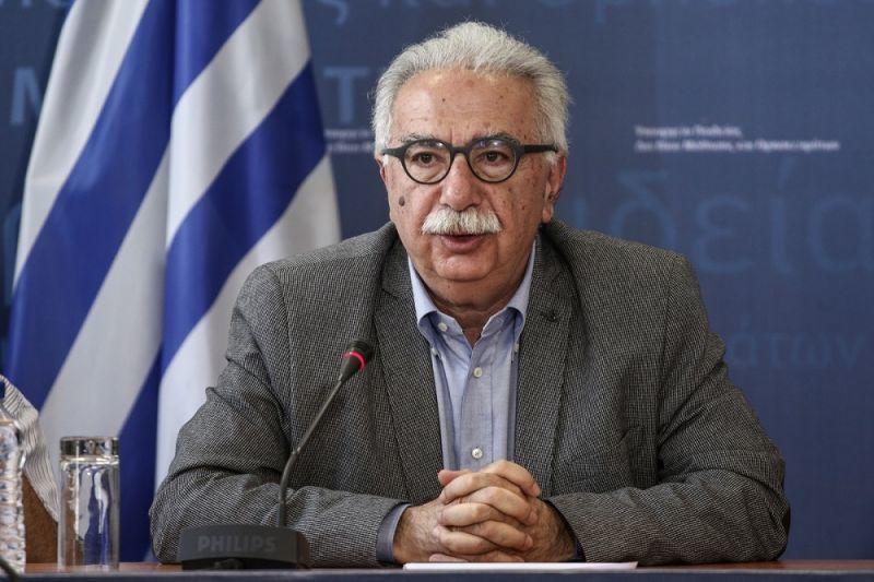 Γαβρόγλου: Από τον βαθμό του απολυτηρίου θα εξαρτάται η πρόσβαση στα ΑΕΙ
