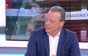 Φάμελλος: Σταθερή μείωση του ΦΠΑ και επαναφορά 13ου και 14ου μισθού για το δημόσιο τομέα.
