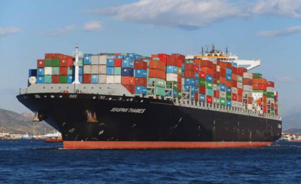 Seaspan: Ανανεώνει τις συμφωνίες ναύλωσης με την Cosco για 17 πλοία