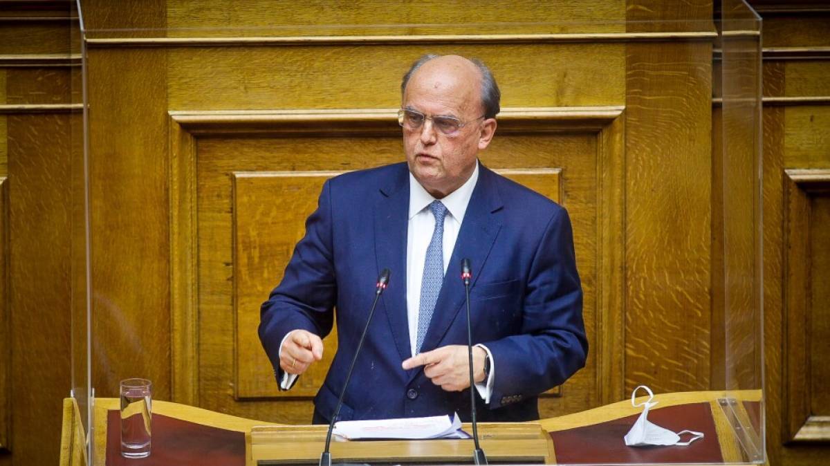 Ζαββός: Σε κάθε δήμο θα υπάρχει ένα τραπεζικό υποκατάστημα