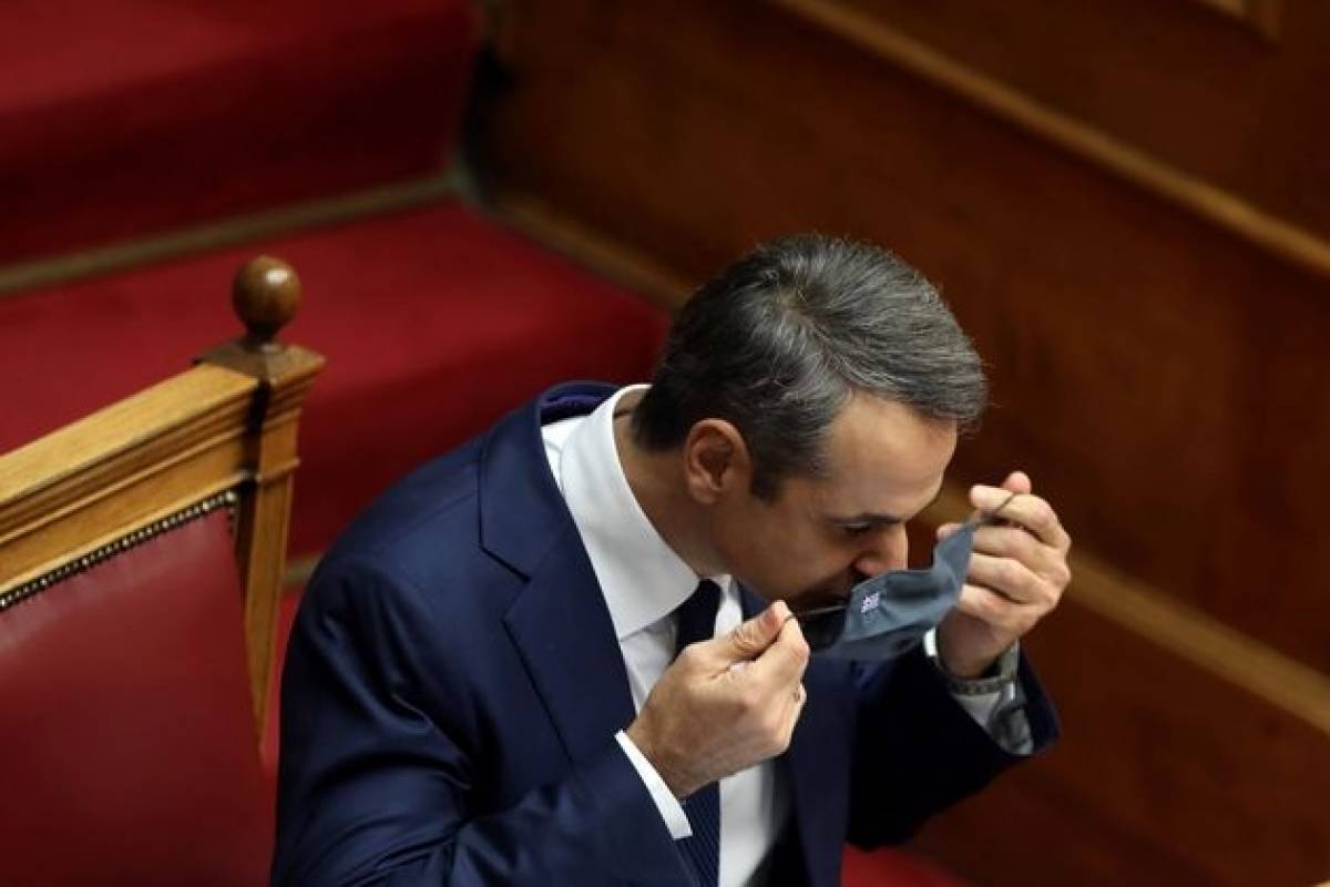Το tweet Μητσοτάκη για τη σωστή χρήση της μάσκας