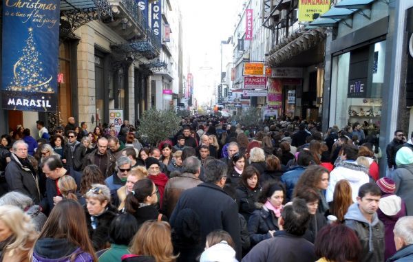 Έρευνα ΕΣΕΕ: Ασύμφορη η λειτουργία καταστημάτων την Κυριακή