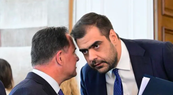 Ποιος ευνοεί τους κακοπληρωτές, το ΠΑΣΟΚ ή η κυβέρνηση;
