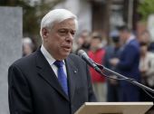 Παυλόπουλος: Φώτα στον αγώνα για την κρίση και τα εθνικά δίκαια