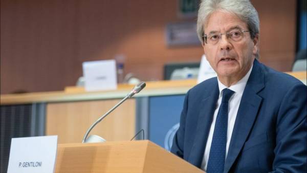 Τζεντιλόνι: Οι εμβολιασμοί έφεραν την οικονομική ανάκαμψη