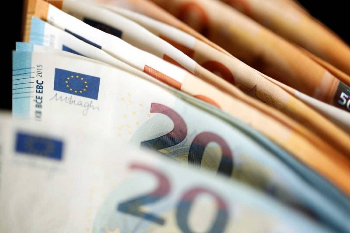 Επιδόματα: Ώρα αιτήσεων για επιστήμονες, ελεύθερους επαγγελματίες και αυτοαπασχολούμενους