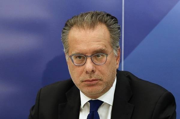Εντείνονται οι συνομιλίες Ελλάδας και Κύπρου για το μεταναστευτικό