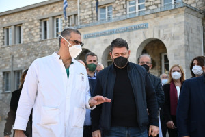 Ανδρουλάκης: Να μειωθεί η συμμετοχή χαμηλόμισθων- χαμηλοσυνταξιούχων στα φάρμακα