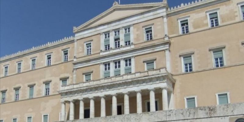 Γιατί ζητά σύγκλιση της Επιτροπής Οικονομικών της Βουλής το ΠΑΣΟΚ