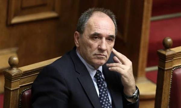 Σταθάκης: Αφήνει ανοιχτό το ενδεχόμενο αύξησης του ρεύματος