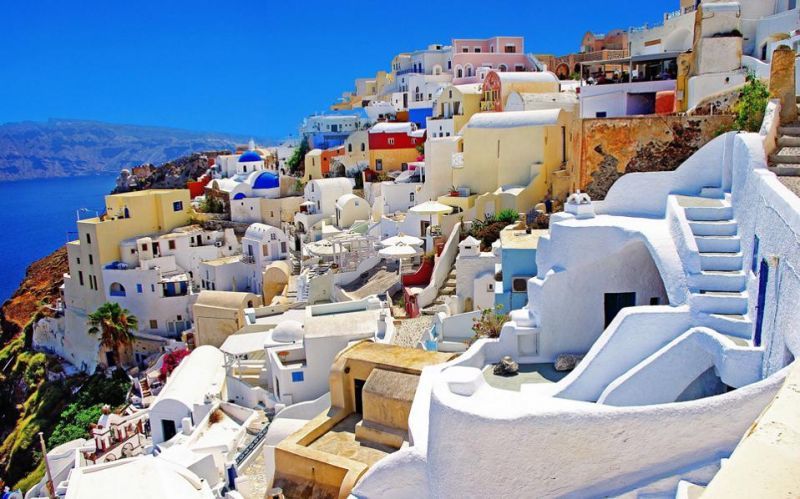 Πώς το κράτος γίνεται «επιχειρηματίας» στον τουρισμό;