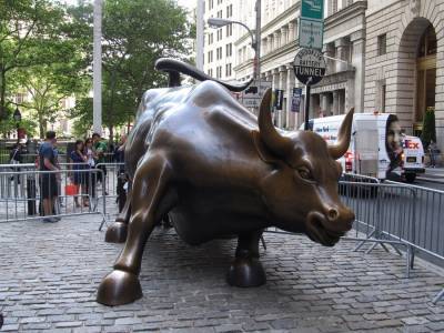 Εκτίναξη του Dow Jones πάνω από τις 20.000 μονάδες- Οι «ταύροι» επανήλθαν στη Wall Street