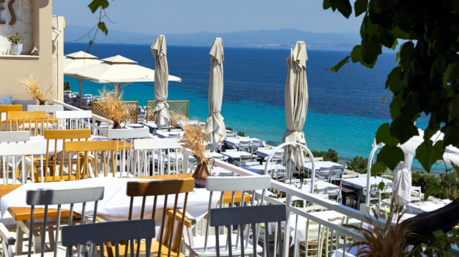 Στοχευμένοι έλεγχοι της ΑΑΔΕ στην καρδιά του Αυγούστου - «Σαφάρι» σε νησιά και τουριστικά hotspots