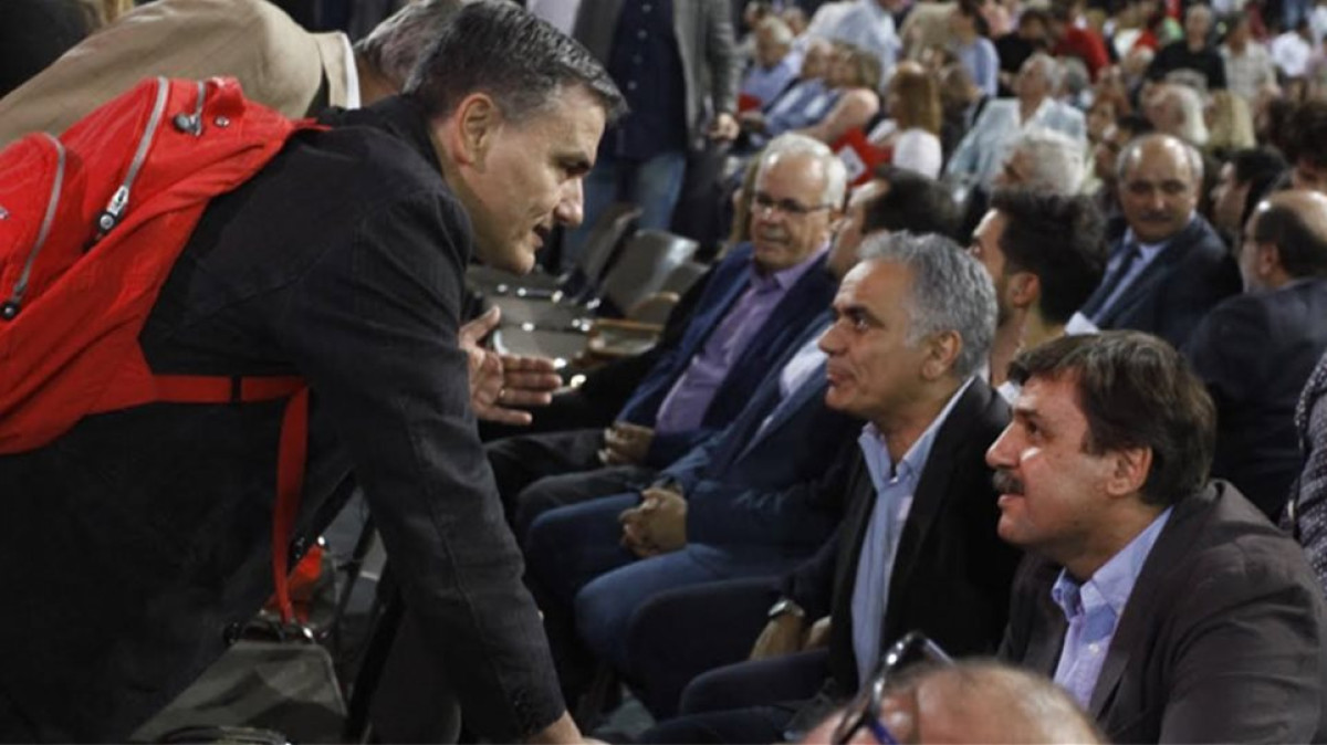 ΣΥΡΙΖΑ: Κείμενο-παρέμβαση από 1.300 μέλη για τον... μύθο Κασσελάκη