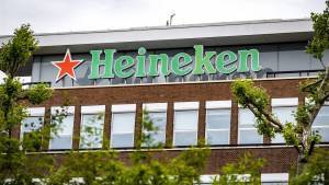Αποχωρεί οριστικά από τη Ρωσία και η Heineken