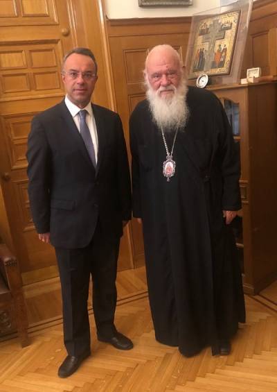 Με τον Αρχιεπίσκοπο Ιερώνυμο συναντήθηκε ο Σταϊκούρας